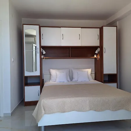 Graciela Perfect Location *
