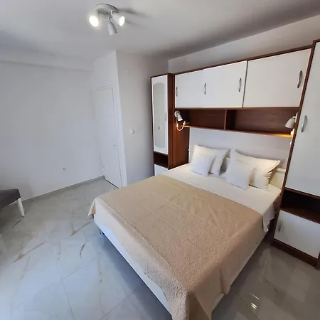 Graciela Perfect Location *